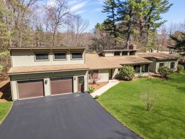 6 Cranberry Ln, Hudson, MA 01749