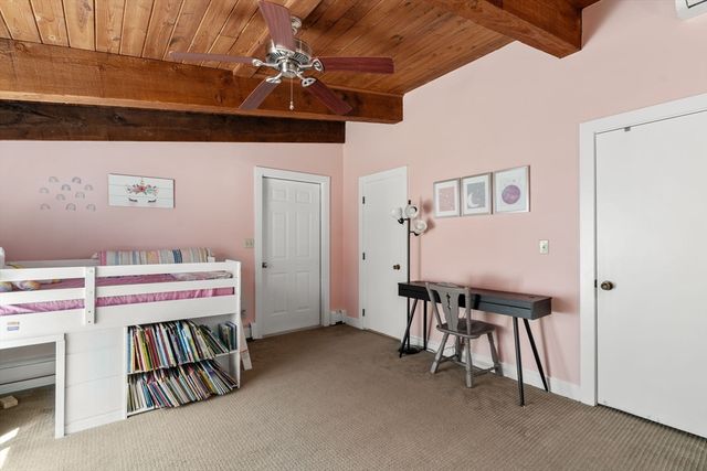 6 Cranberry Ln, Hudson, MA 01749