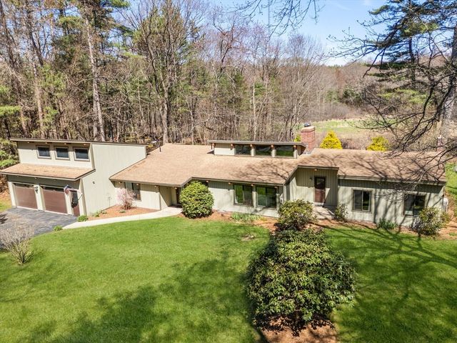6 Cranberry Ln, Hudson, MA 01749