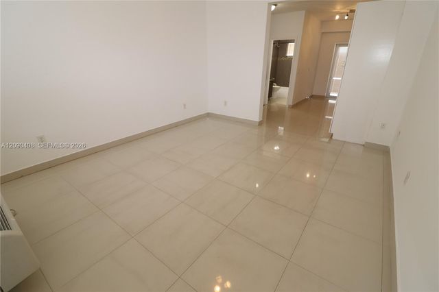540 74th Street 3, Miami Beach, FL 33141