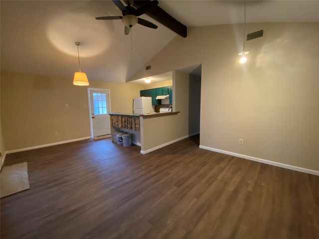 28629 Netawaka, Huntsville, TX 77320