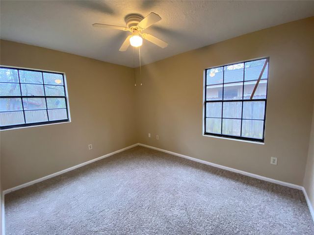 28629 Netawaka, Huntsville, TX 77320