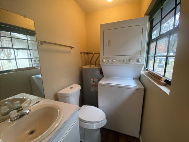 28629 Netawaka, Huntsville, TX 77320
