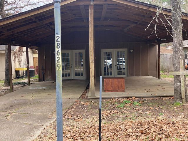 28629 Netawaka, Huntsville, TX 77320
