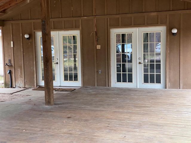 28629 Netawaka, Huntsville, TX 77320