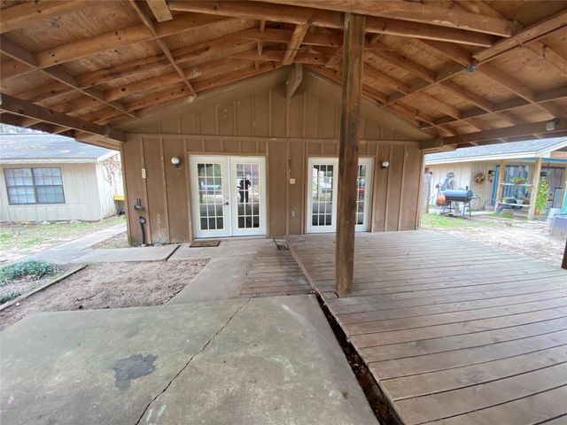 28629 Netawaka, Huntsville, TX 77320