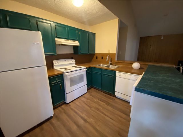 28629 Netawaka, Huntsville, TX 77320
