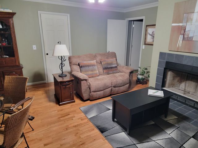 245 Craigmeade Dr, Nashville, TN 37214
