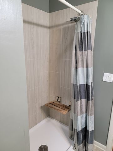 245 Craigmeade Dr, Nashville, TN 37214