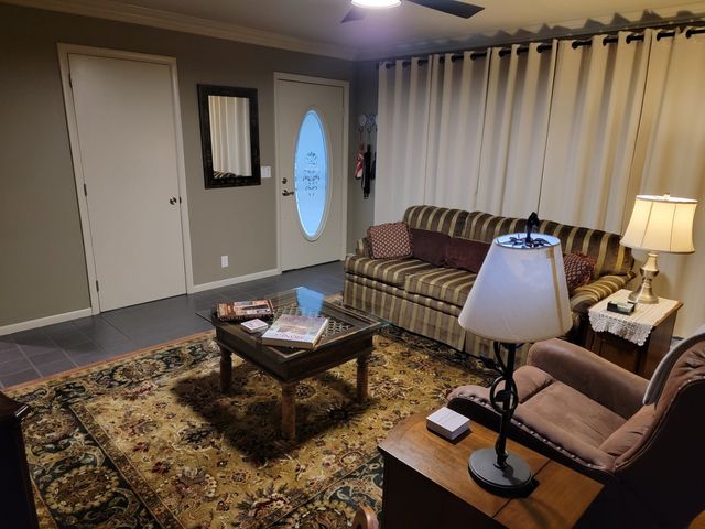 245 Craigmeade Dr, Nashville, TN 37214