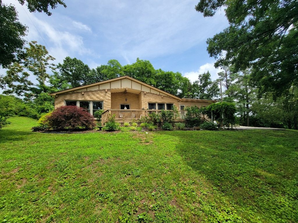 245 Craigmeade Dr, Nashville, TN 37214