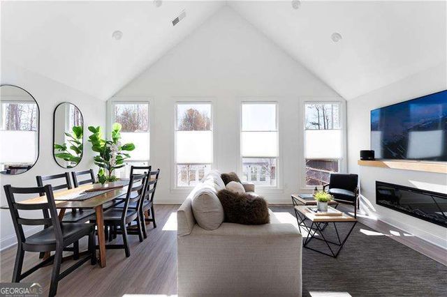 409 Burgundy Way, Woodstock, GA 30188