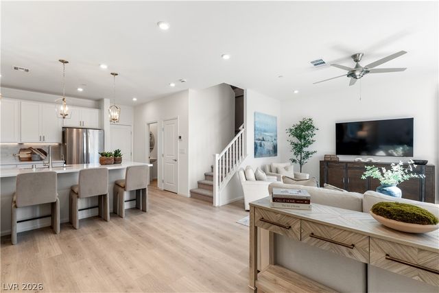 1955 Hydrangea Place, Las Vegas, NV 89106