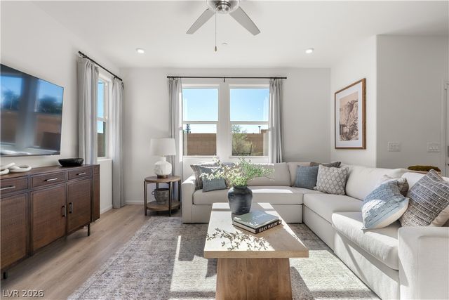 1955 Hydrangea Place, Las Vegas, NV 89106