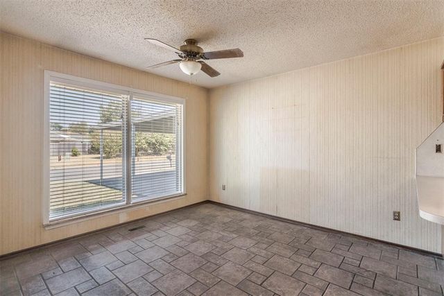 2340 Shadowlake Drive, Oklahoma City, OK 73159