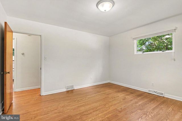 1819 WILLOW RD, Camp Hill, PA 17011