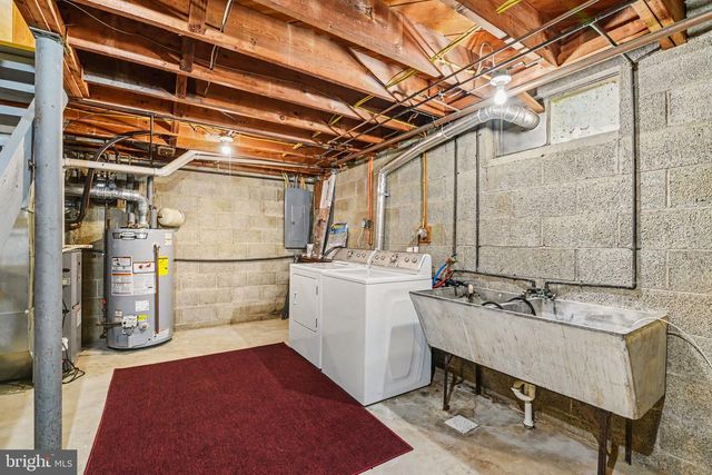 1819 WILLOW RD, Camp Hill, PA 17011