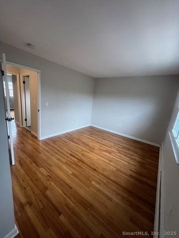 79 BETHS Lane 100, Bristol, CT 06010