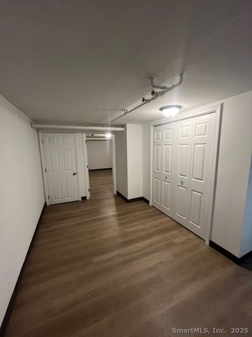 79 BETHS Lane 100, Bristol, CT 06010