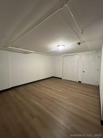 79 BETHS Lane 100, Bristol, CT 06010