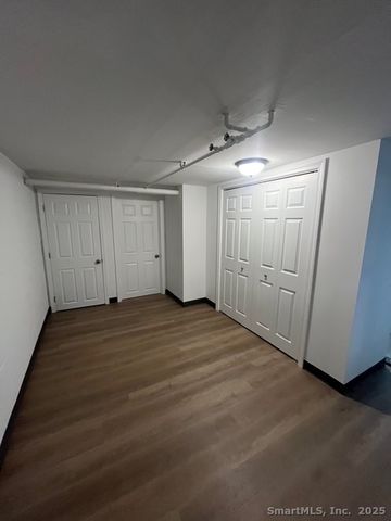 79 BETHS Lane 100, Bristol, CT 06010