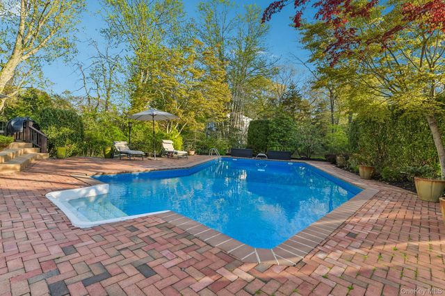 46 O'Connell Court, Great River, NY 11739
