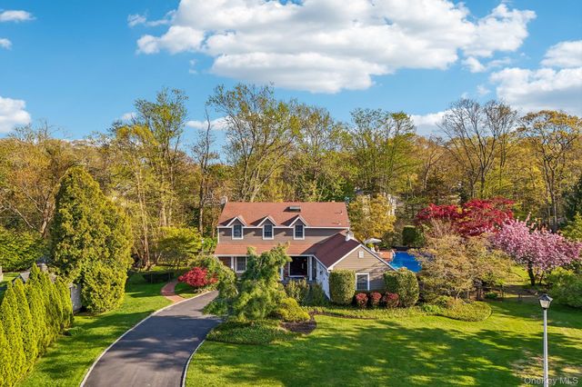 46 O'Connell Court, Great River, NY 11739