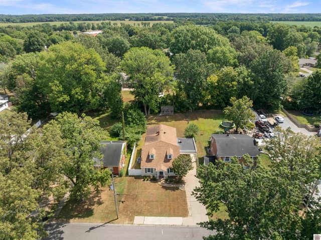 710 Pryor Street, Mayfield, KY 42066