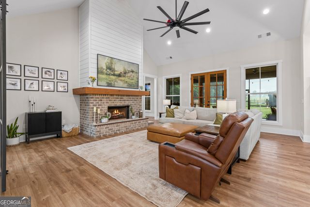 3850 Hog Mountain Road, Watkinsville, GA 30677