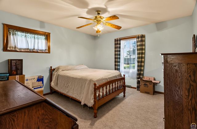 5540 SW 25th ST, Topeka, KS 66614
