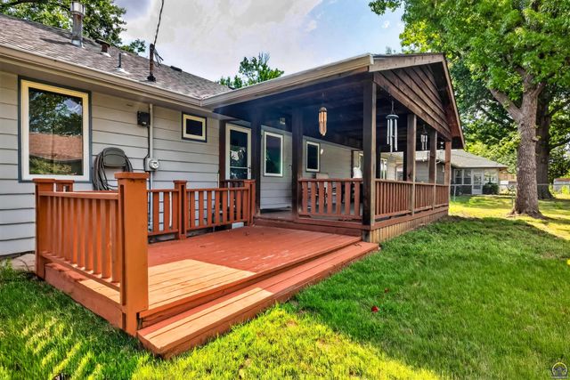 5540 SW 25th ST, Topeka, KS 66614