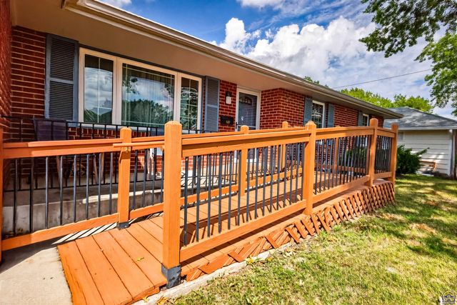 5540 SW 25th ST, Topeka, KS 66614