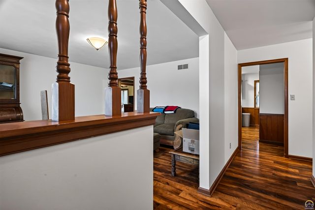 5540 SW 25th ST, Topeka, KS 66614