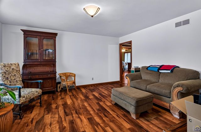 5540 SW 25th ST, Topeka, KS 66614