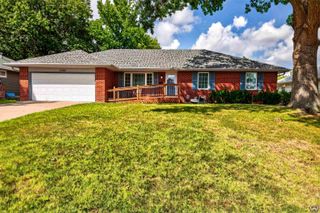 5540 SW 25th ST, Topeka, KS 66614