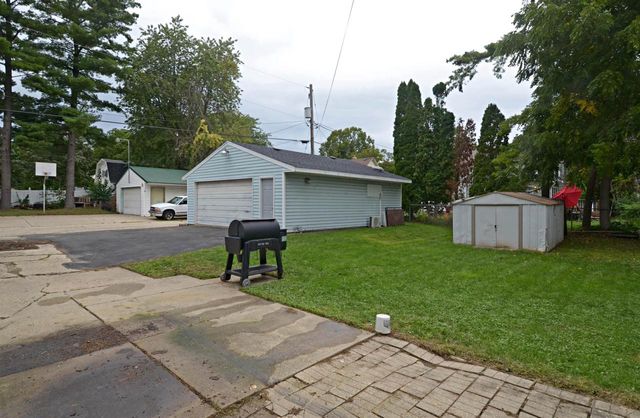 606 W Sherman Avenue, Fort Atkinson, WI 53538
