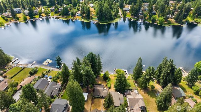 17463 SE 192nd Drive, Renton, WA 98058