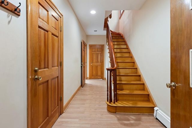 42 Howard St, Cambridge, MA 02139