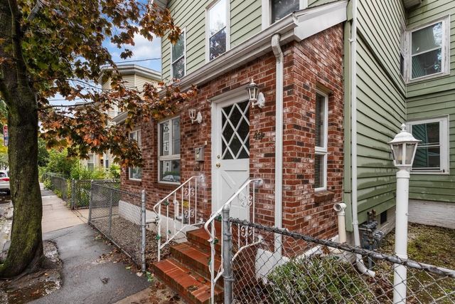 42 Howard St, Cambridge, MA 02139