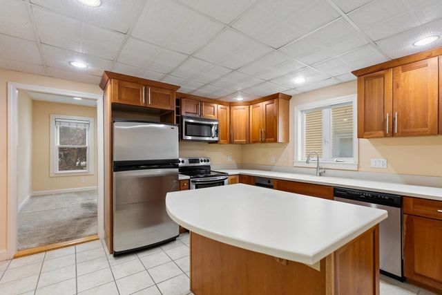 42 Howard St, Cambridge, MA 02139