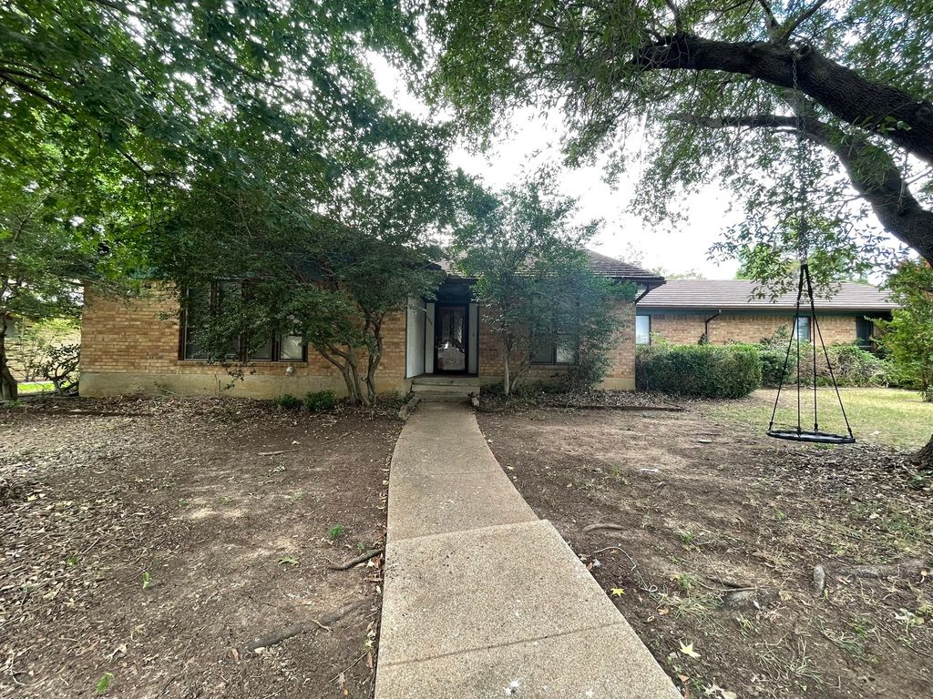 2908 Lakewood Drive, Denton, TX 76207
