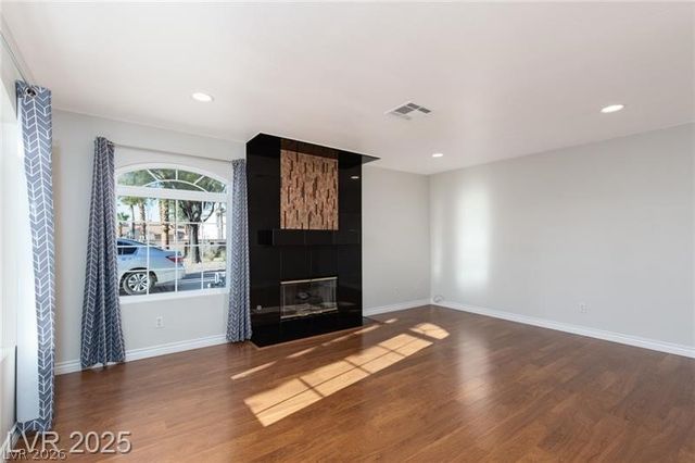 924 Angel Star Lane, Las Vegas, NV 89145