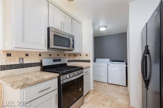 924 Angel Star Lane, Las Vegas, NV 89145