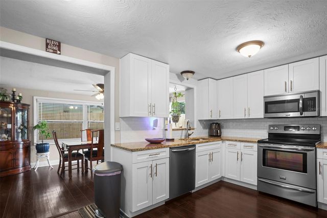 78 MAPLE AVENUE, Palm Harbor, FL 34684
