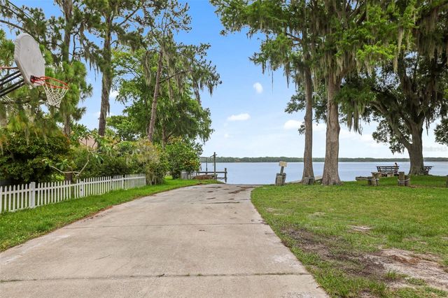 78 MAPLE AVENUE, Palm Harbor, FL 34684