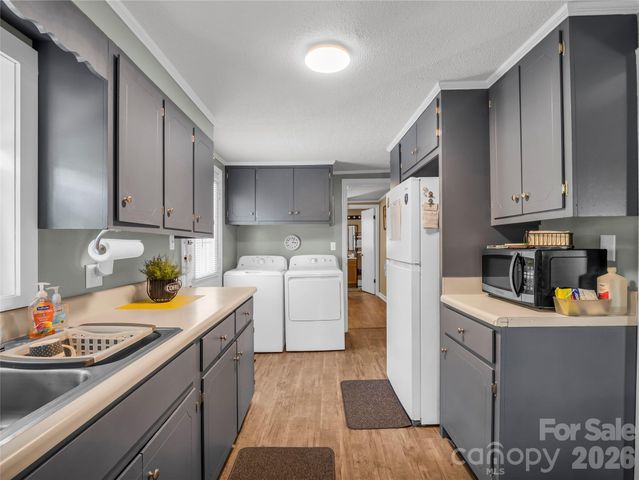 193 Middle Street, Ellenboro, NC 28040