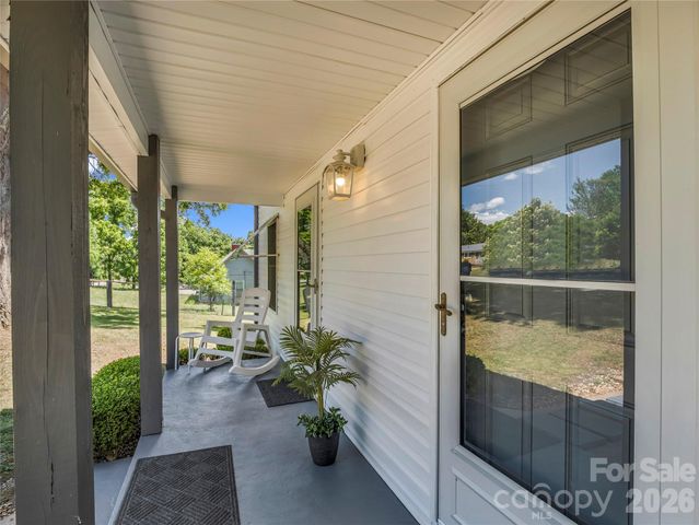 193 Middle Street, Ellenboro, NC 28040