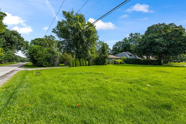 108 South Parkway, Prospect Heights, IL 60070