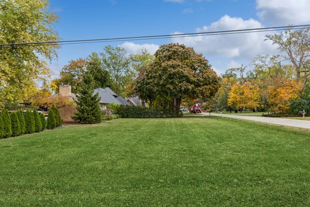 108 South Parkway, Prospect Heights, IL 60070