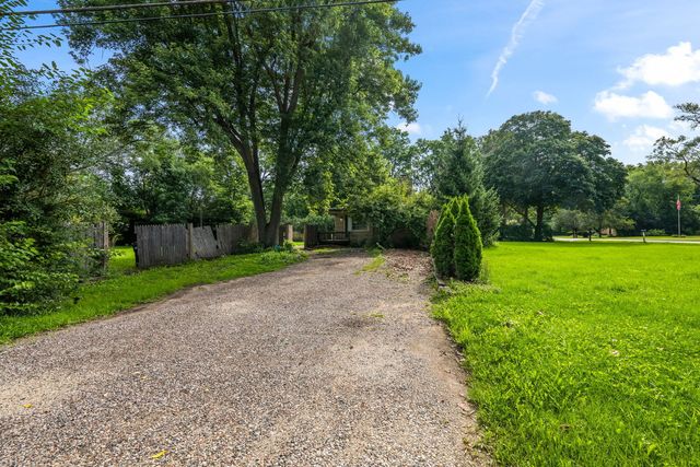 108 South Parkway, Prospect Heights, IL 60070
